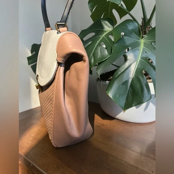 Emporio Armani leather crossbody bag - Picture 5 of 11